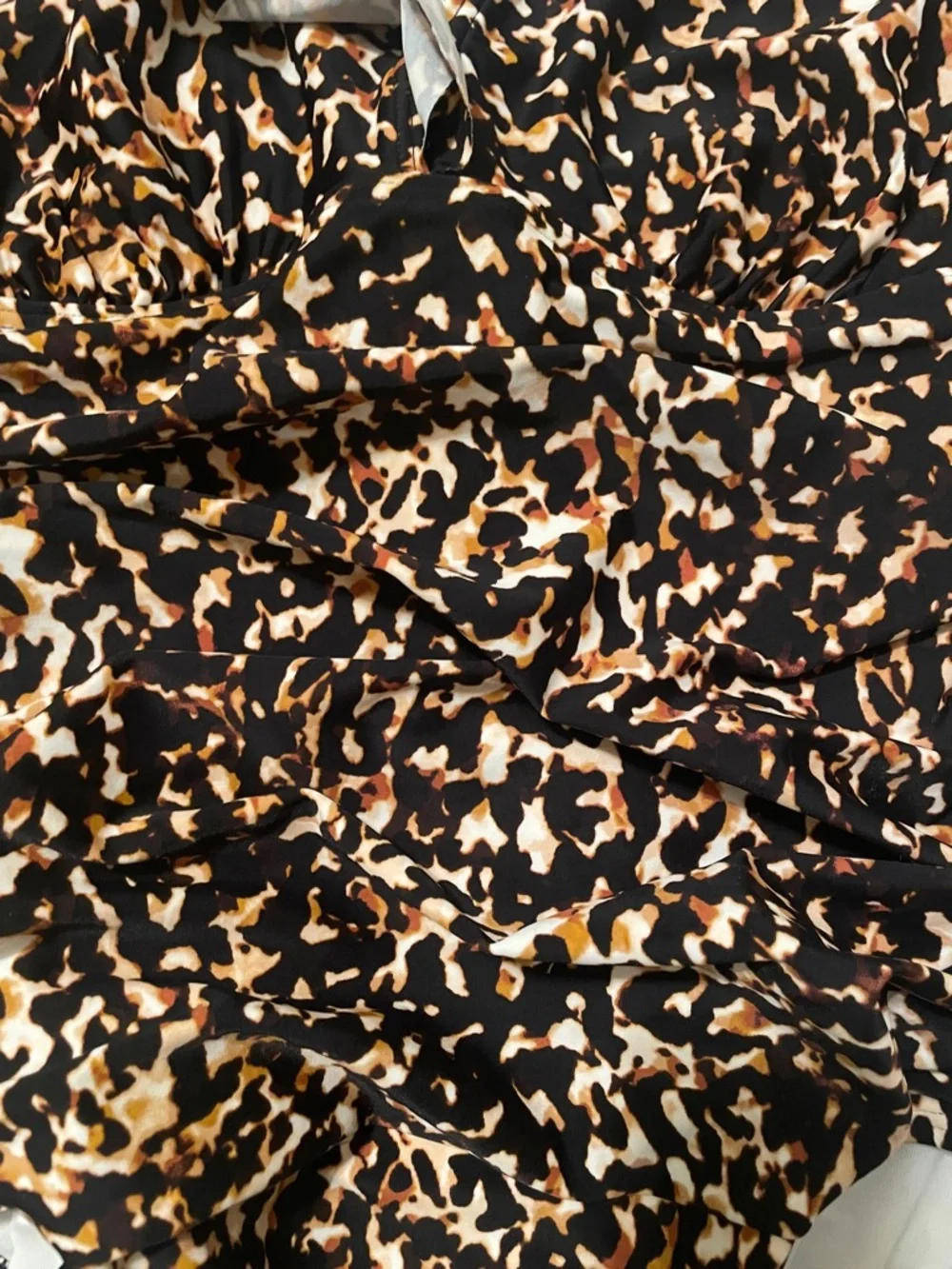 DKNY ONE-PIECE SWIMSUIT SIZE 16 ANIMAL PRINT, RUFFLE STRAPS UPF 50+ - Picture 9 of 10
